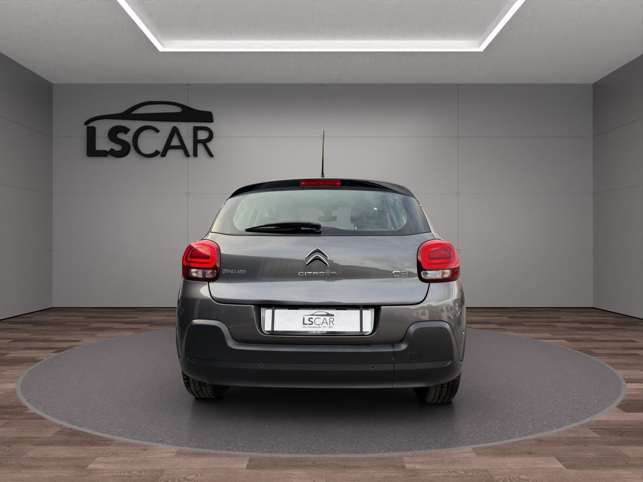 Citroen C3 1.2 Shine 83cv - Unipro - Promo Finanziamento - Neopatatentati - Tagliandi certificati - Cerchi in lega - Schermo - Clima Automatico