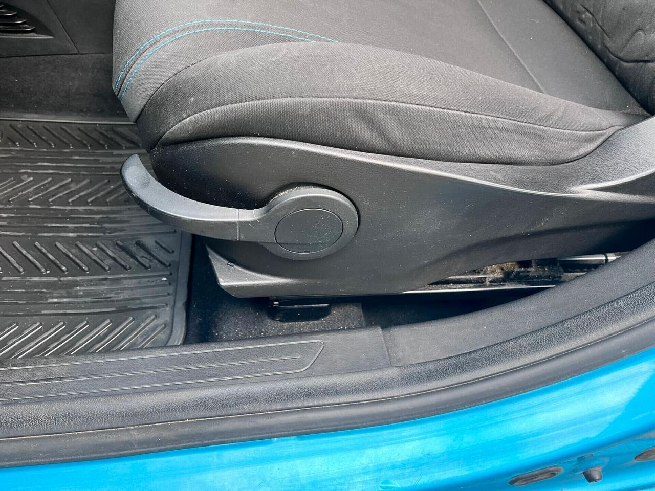 Lancia Ypsilon 0.9 TwinAir 85 CV Elefan/Blu-2013