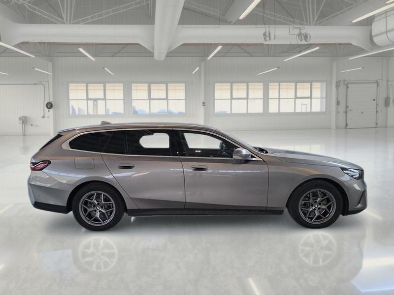 BMW 520 MH48V XDRIVE AUTO STATION WAGON