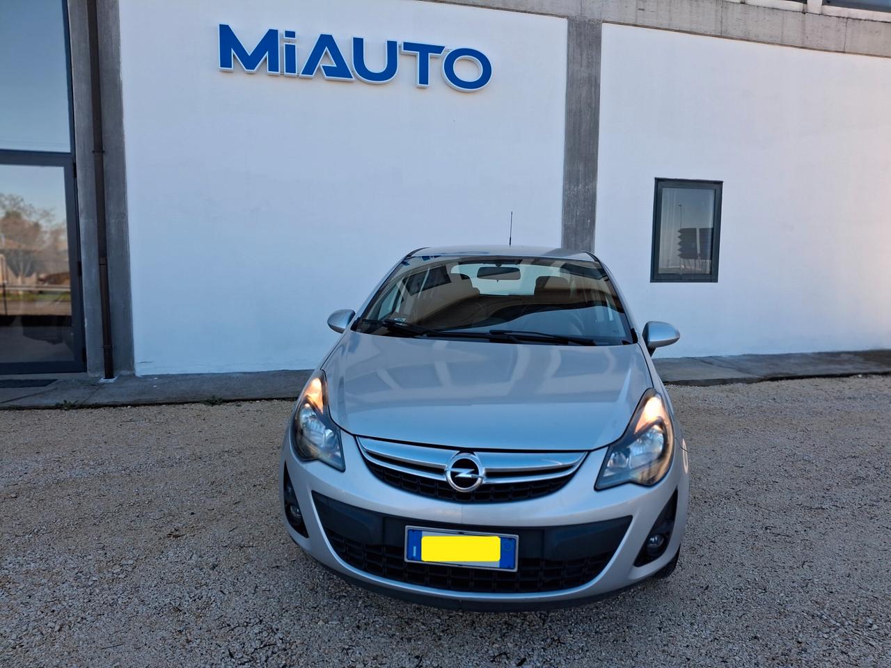 Opel Corsa 1.2 GPL, 5 porte