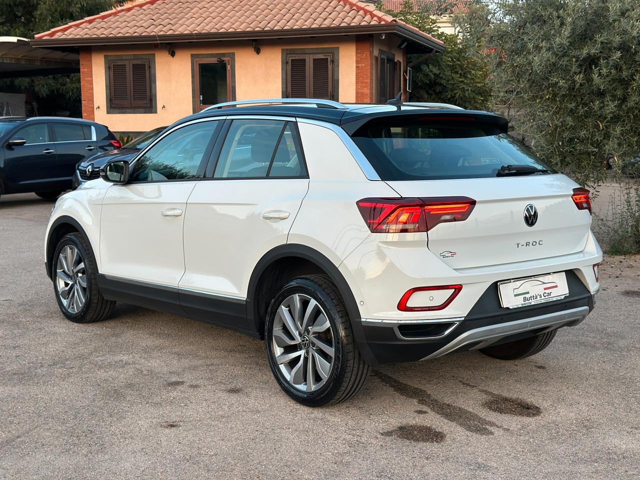 Volkswagen T-Roc 1.0 TSI R-Line PARI AL NUOVO