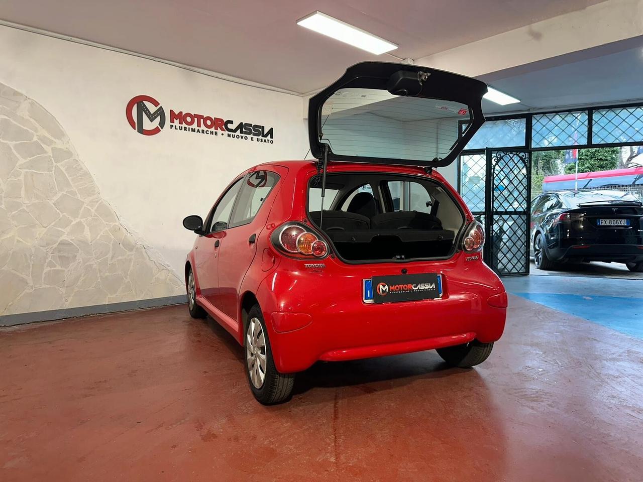 Toyota Aygo 1.0 12V VVT-i 5 porte Cool Soda Connect