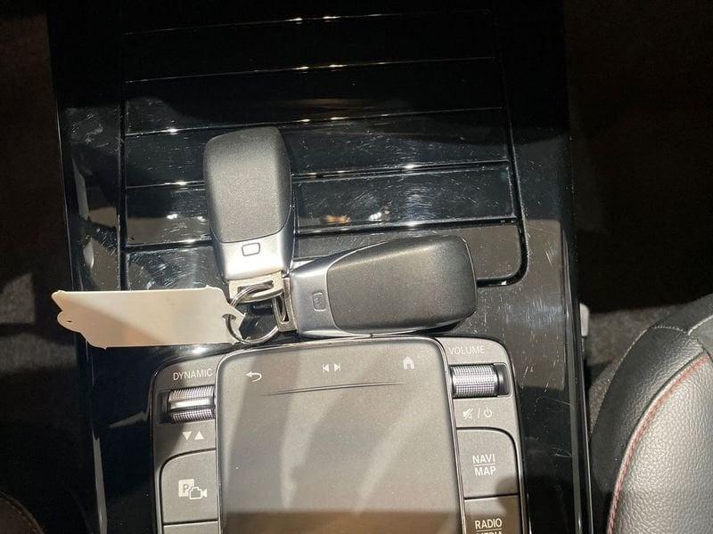 Mercedes-Benz CLA Shooting Brake 200 d Premium auto