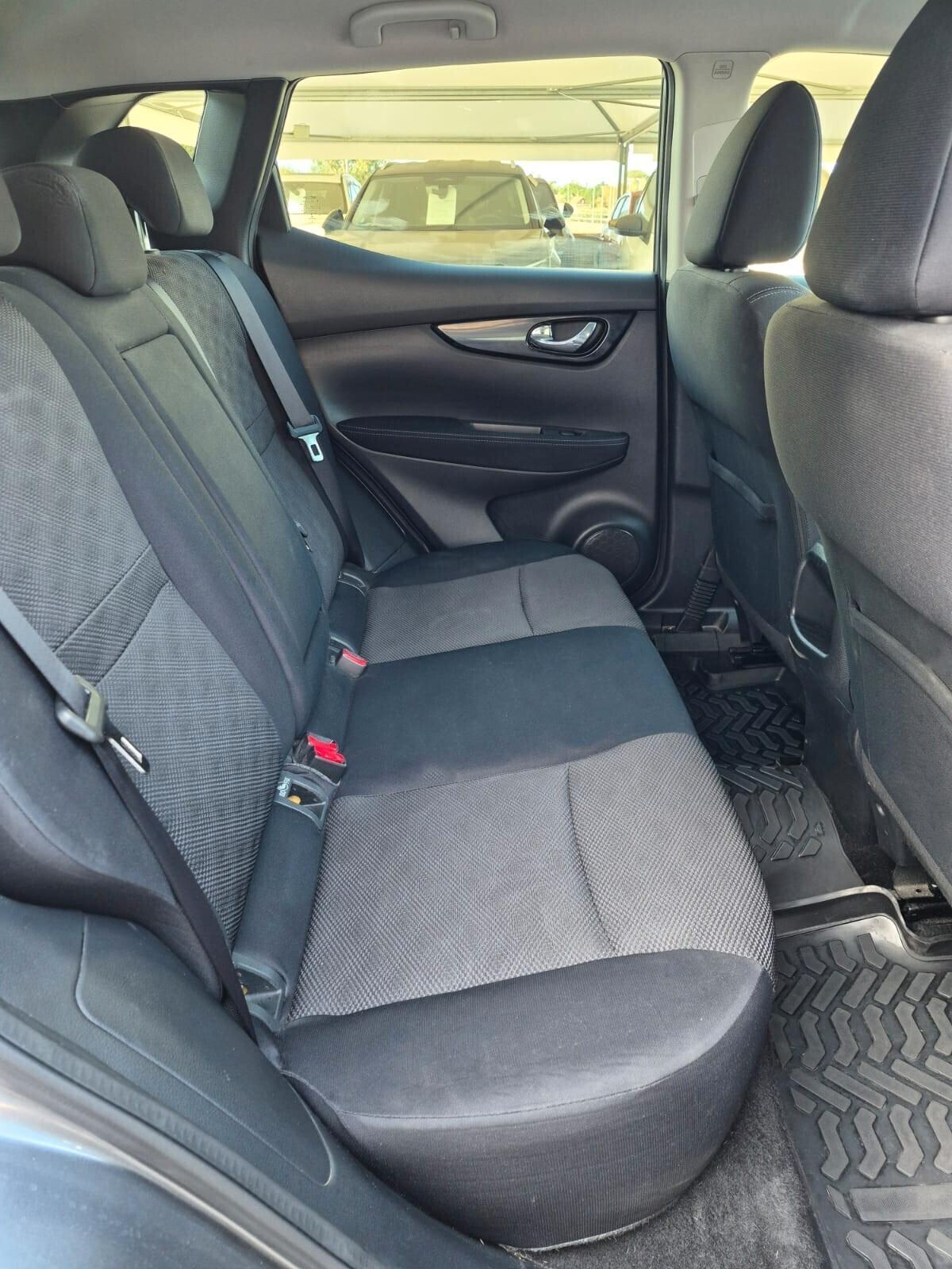 Nissan Qashqai 1.5 dCi N-Connecta