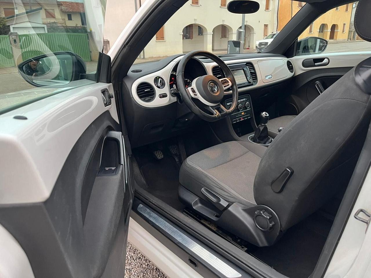 Volkswagen Maggiolino 1.6 TDI Design