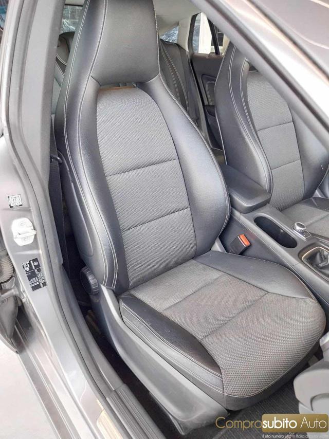 MERCEDES-BENZ CLA 180 d Automatic (Garanzia 12 Mesi)