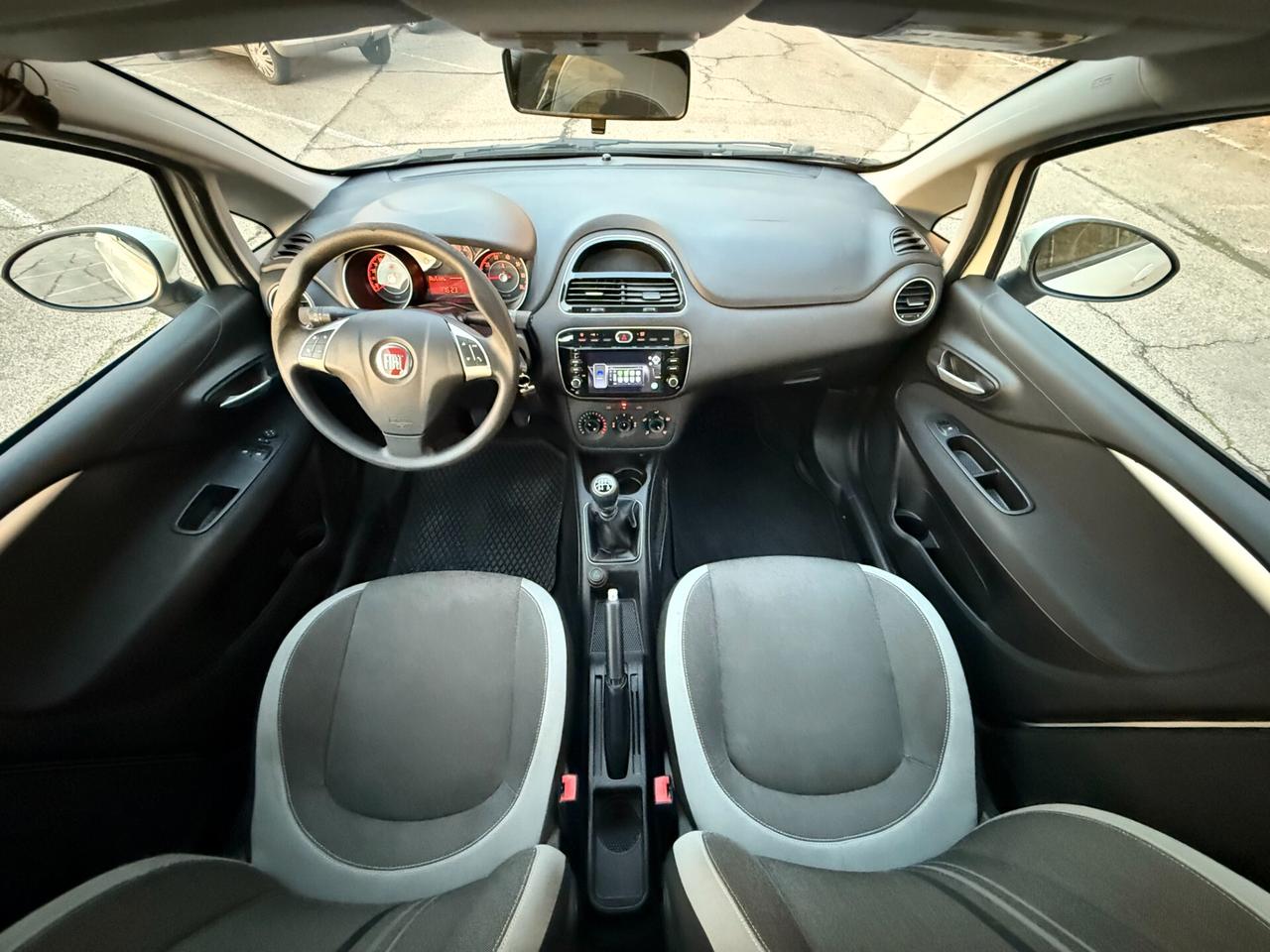 Fiat Punto LOUNGE/1.2 69 CV/CAR PLAY/5 POSTI