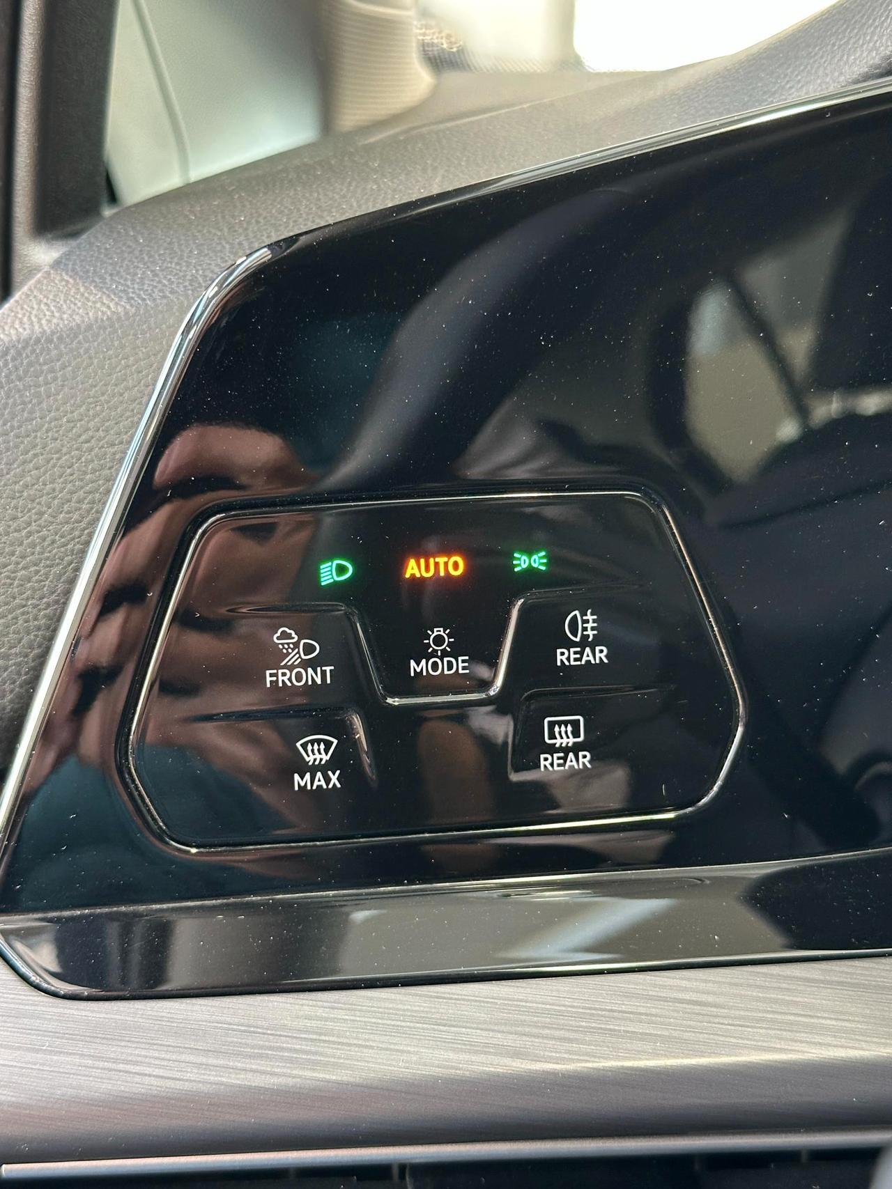 Volkswagen Golf 1.5 etsi evo Style 150cv DSG-19"-Carplay-IVA