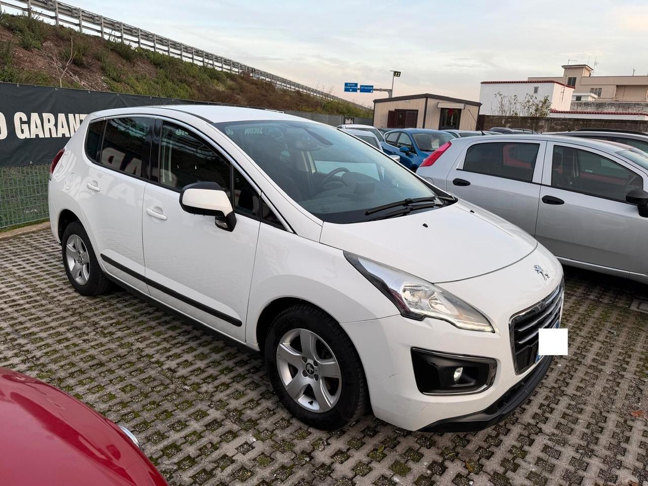 Peugeot 3008 BlueHDi 115cv S&S Allure-04/2015