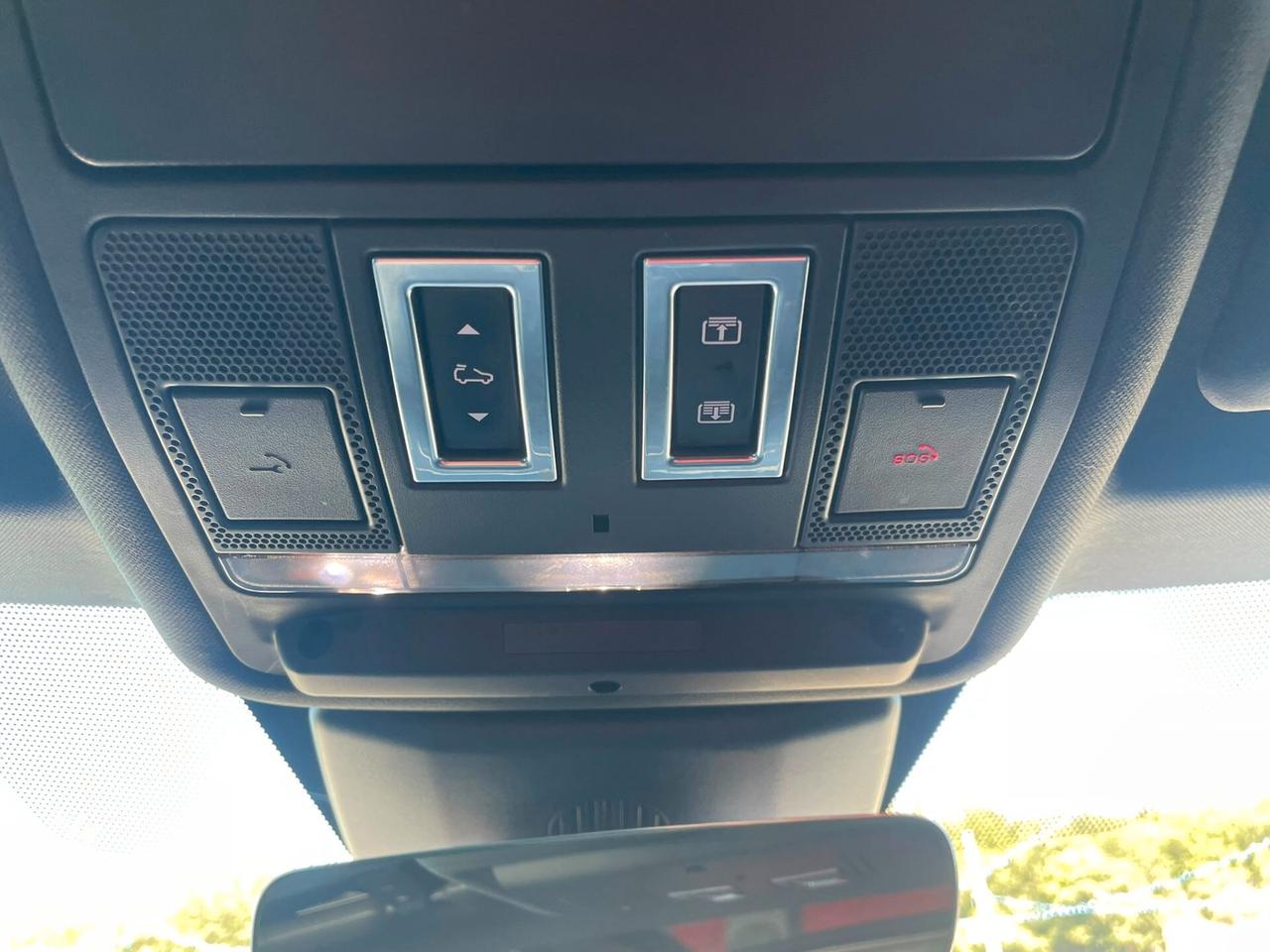 RANGE ROVER EVOQUE 2.0MHEV R-DYNAMIC HSE 300cv