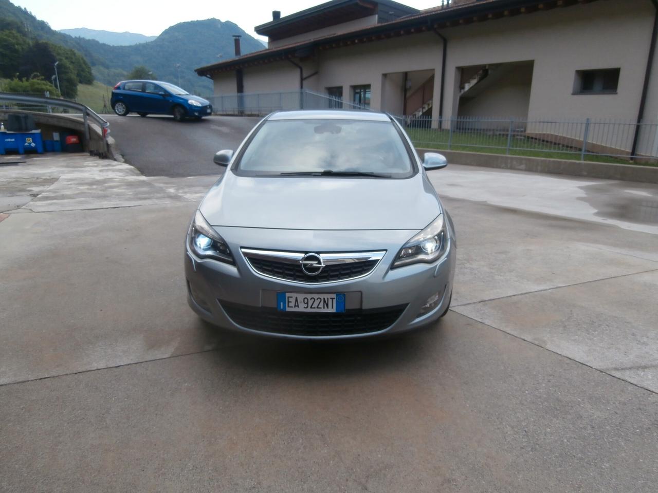 Opel Astra 1.7 CDTI 110CV 5 porte Cosmo