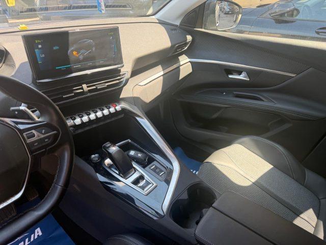 PEUGEOT 3008 Hybrid 225 e-EAT8 Allure