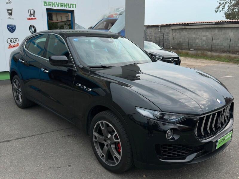 MASERATI Levante Levante V6 Diesel AWD Nerissim...