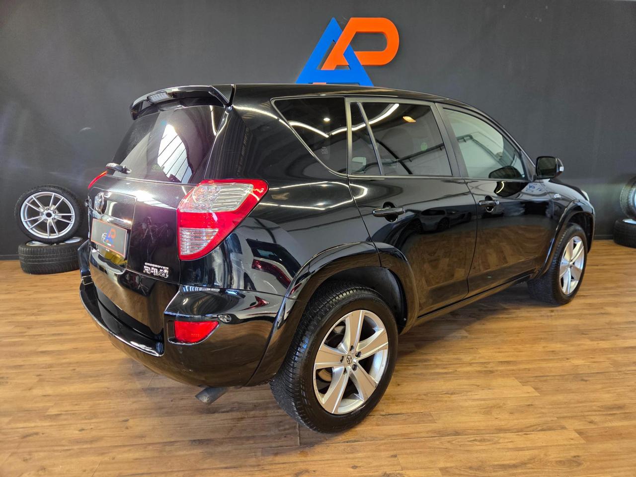 Toyota RAV4 5 Porte RAV4 2.2 d-cat Luxury 150cv auto dpf my09