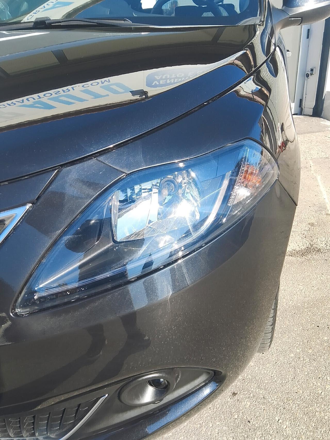 Lancia Ypsilon 1.0 FireFly 5 porte S&S Hybrid Gold