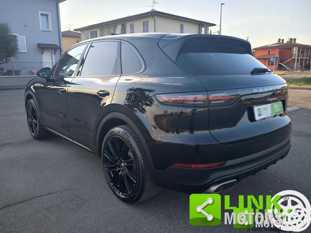 PORSCHE Cayenne 3.0 V6