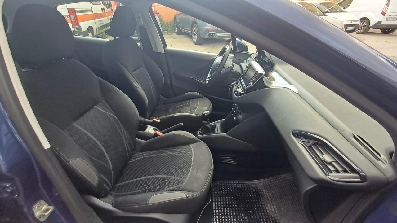 Peugeot 208 1.4 HDi 68 CV 5 porte Allure