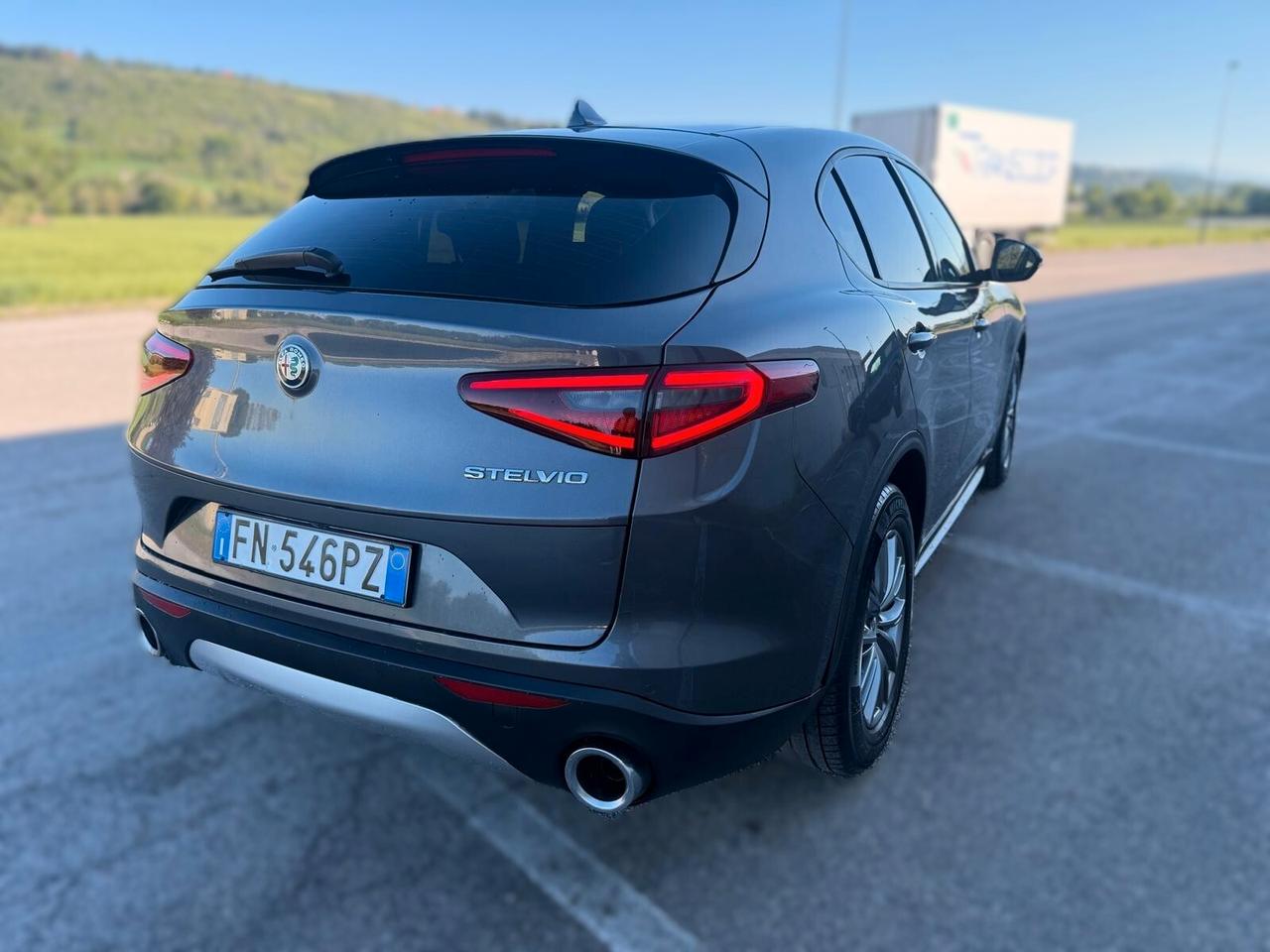 ALFA ROMEO STELVIO 2.2 2018 12 MESI DI GARANZIA