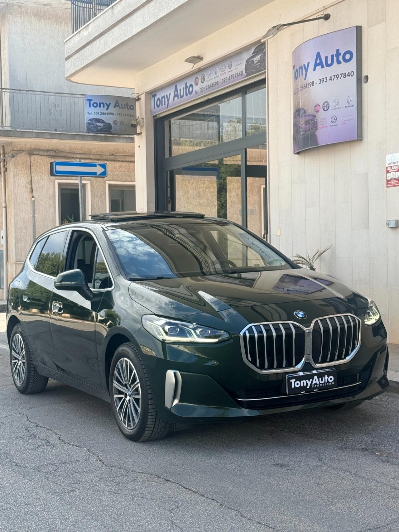 Bmw 218d Active Tourer Luxury auto TETTO APRIBILE,TETTO PANORAMICO,APPLE CARPLAY,LUCI SOFFUSE,TELECAMERA,NAVI