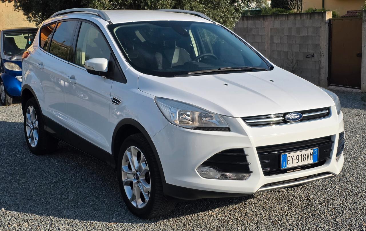 Ford Kuga 2.0 TDCI 150 CV S&S 4WD Titanium