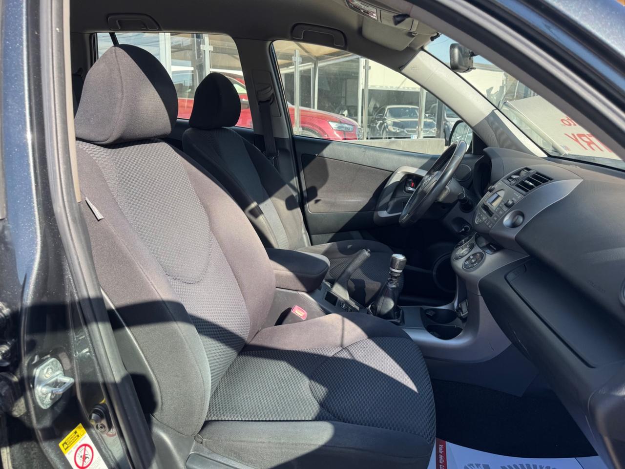 TOYOTA RAV4 2.2 4-4D 136 CV SOL 4X4