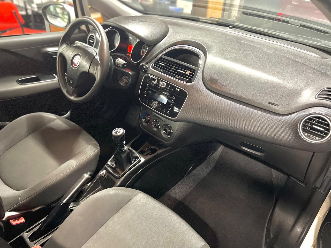 Fiat Punto Grande 1.2 benzina €6 OK NEOPATENTATI