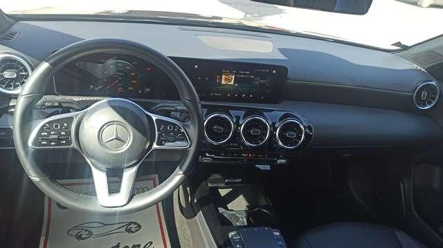 Mercedes-Benz A 180 d ** AUTOM.+LED+NAVI+KM 35.000 **