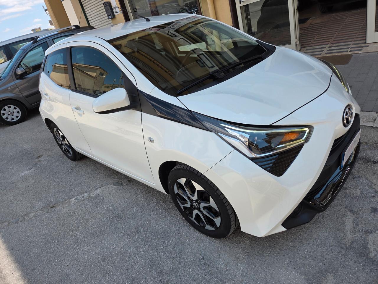 TOYOTA AYGO 1.0 BENZ 72 CV ANNO 2019 SOLI KM 80000 CERTIF