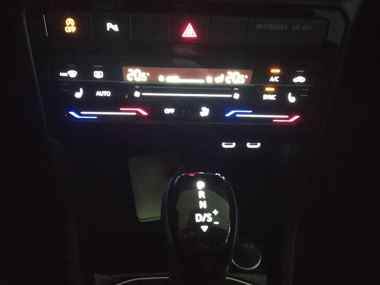 Volkswagen T-Cross Style 1.0 TSI 110CV #8979