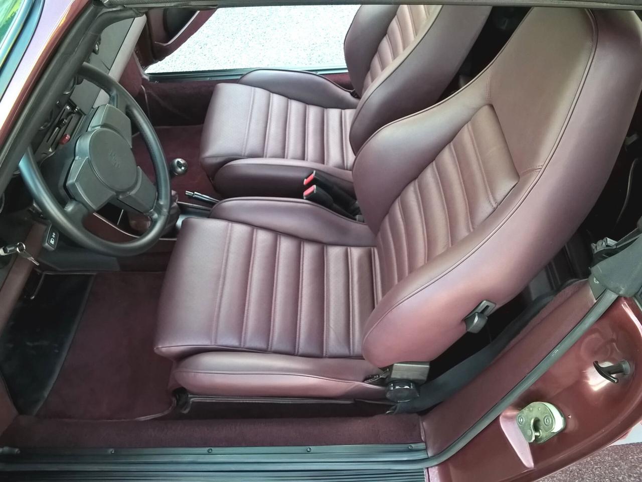 Porsche 911 Carrera 3.2 Cabriolet