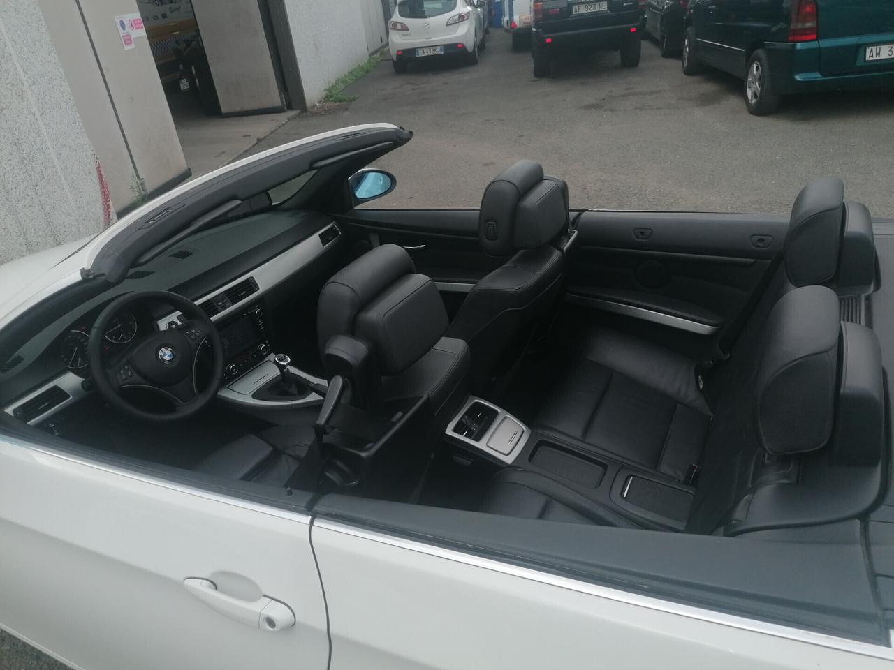 BMW 320d CABRIO Msport-PELLE-NAVI-BIXENON-