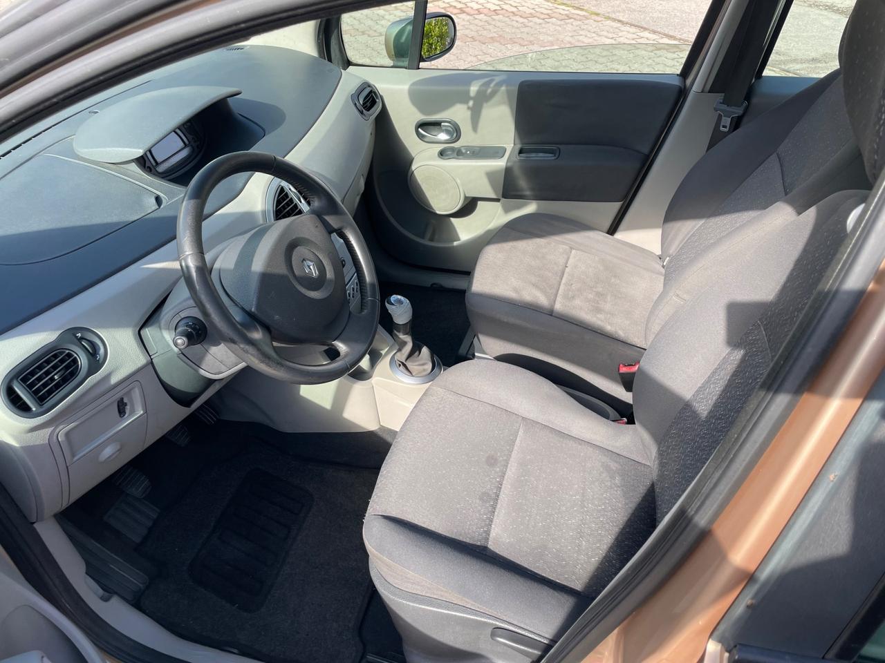 Renault Modus 1.5 dCi 82CV Luxe Privilège