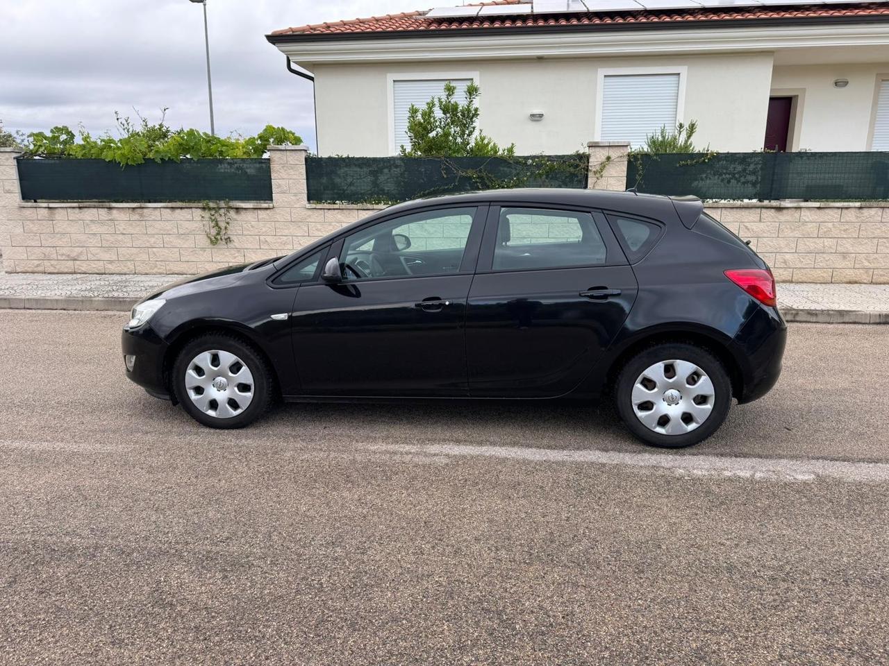 Opel Astra 1.4 16V Twinport 5 porte Enjoy