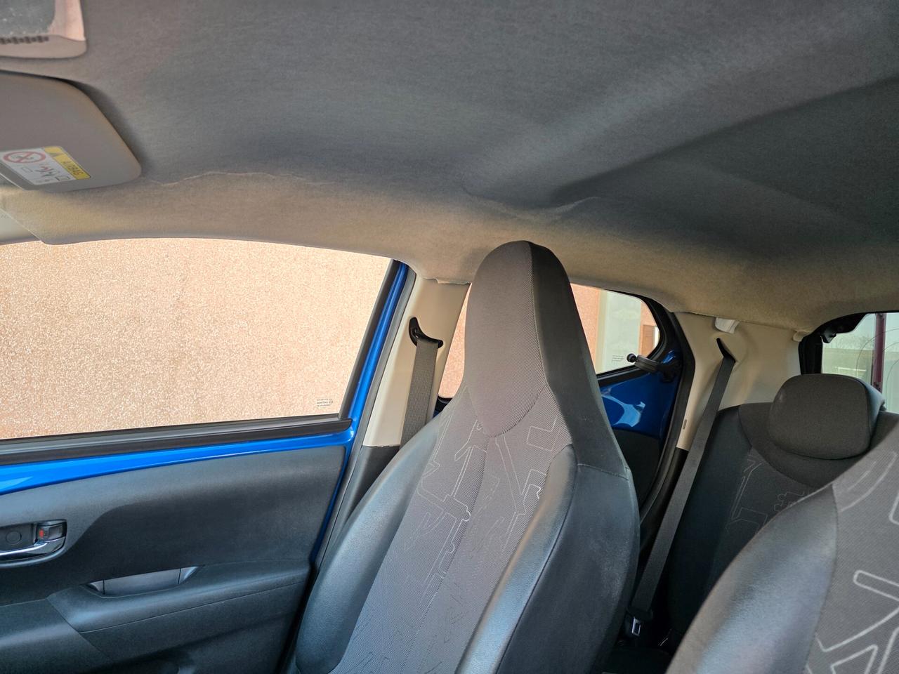 Toyota Aygo 1.0 VVT-i 72 CV 5 porte x-cite