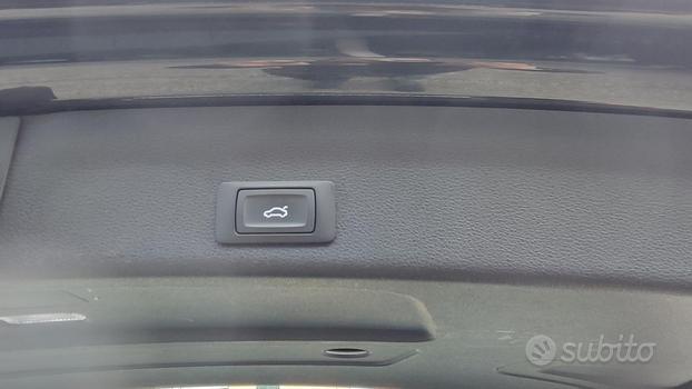 AUDI A6 Avant 40 TDI S tronic Sport "MATRIX"ACC