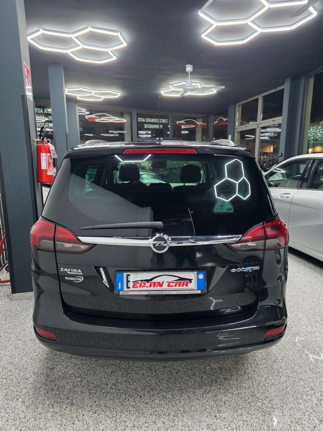 Opel Zafira 7 posti