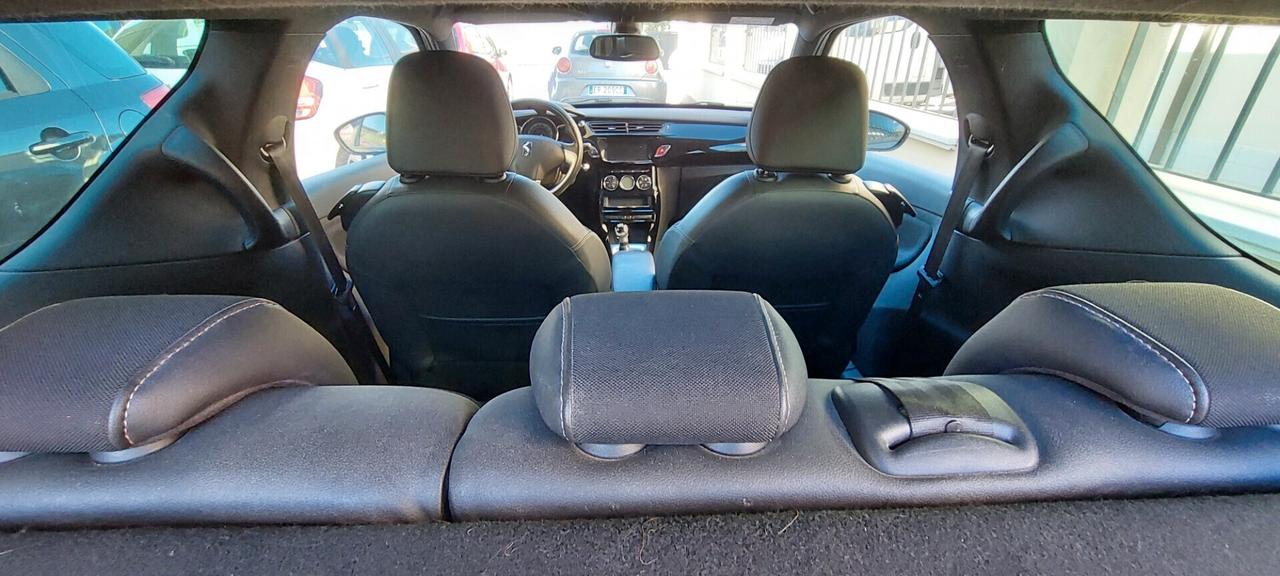 DS3 CONNECTED SPORT CHIC 1,6 DIESEL 75 CV NAVI LEGA SENSORI RETROCAMERA STRAFULL OPTIONAL