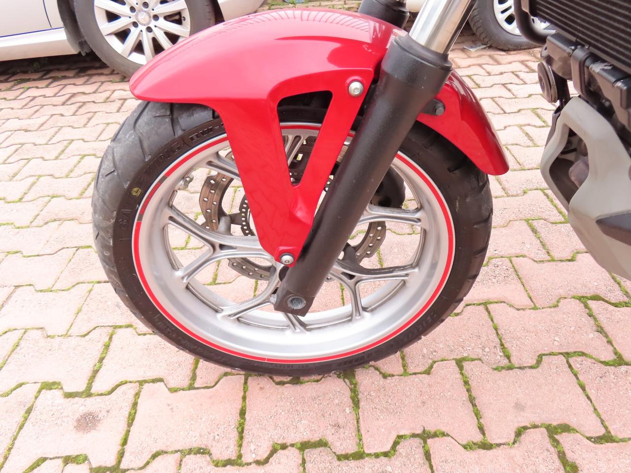 Honda NC 750X FULL 15.000 KM PARI AL NUOVO