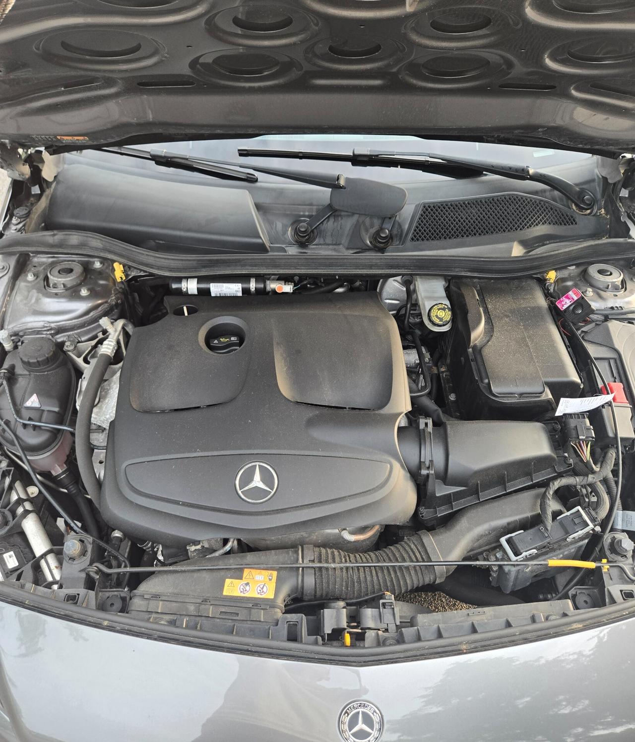 Mercedes-benz A 200 AMG-Line Sport