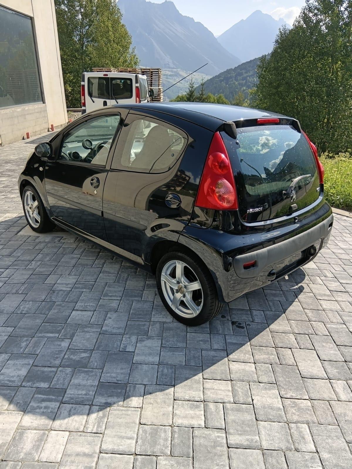 Peugeot 107 1.0 68CV 5p. Plaisir