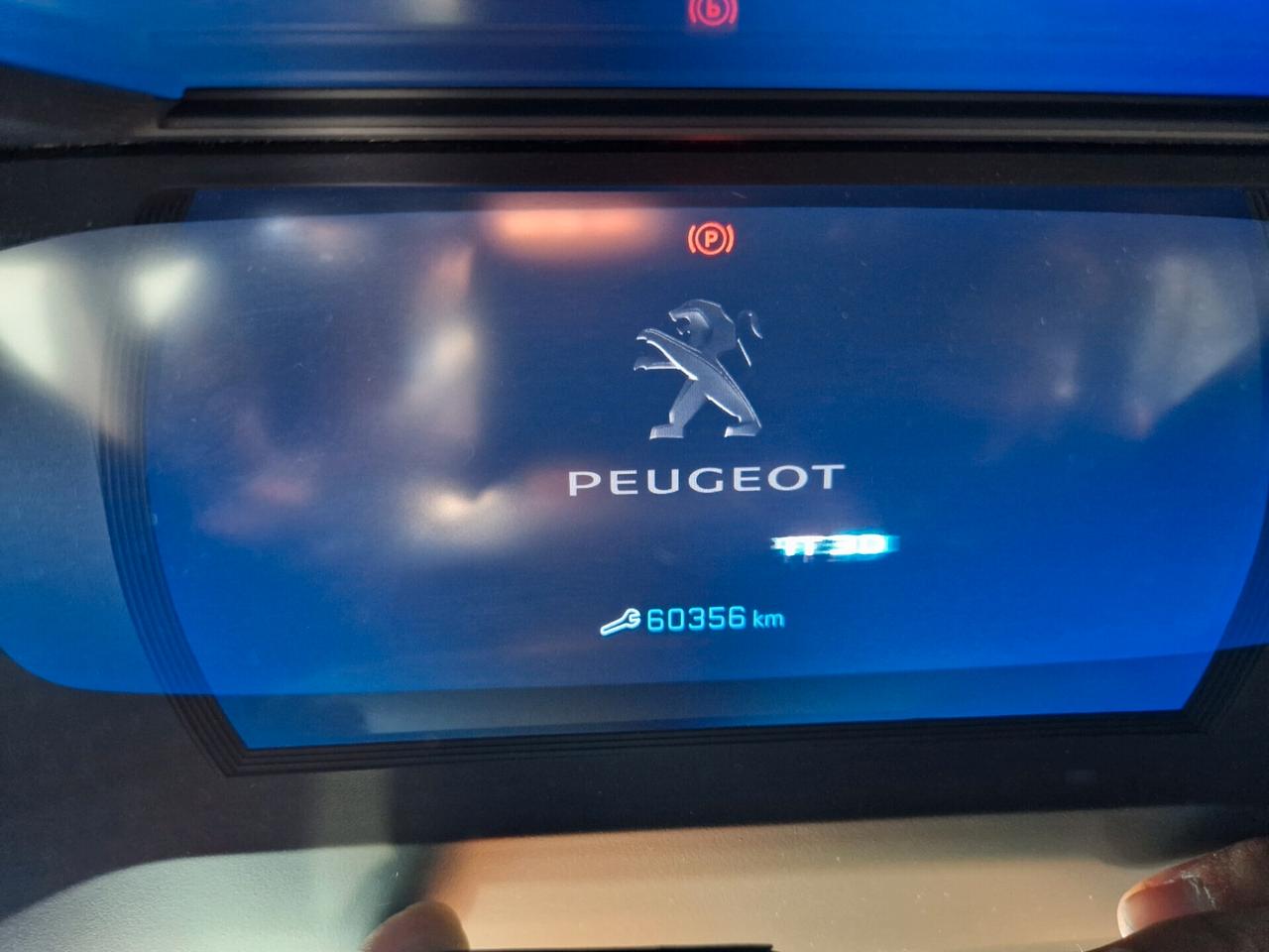 Peugeot 2008 PureTech 130 S&S EAT8 Allure