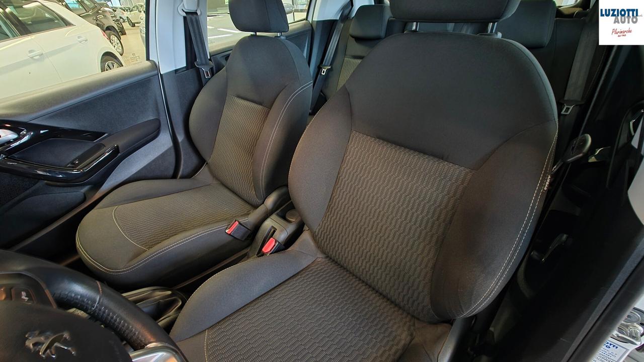 Peugeot 208 1.2 ACTIVE 5P. - MOTORE NUOVO!!!