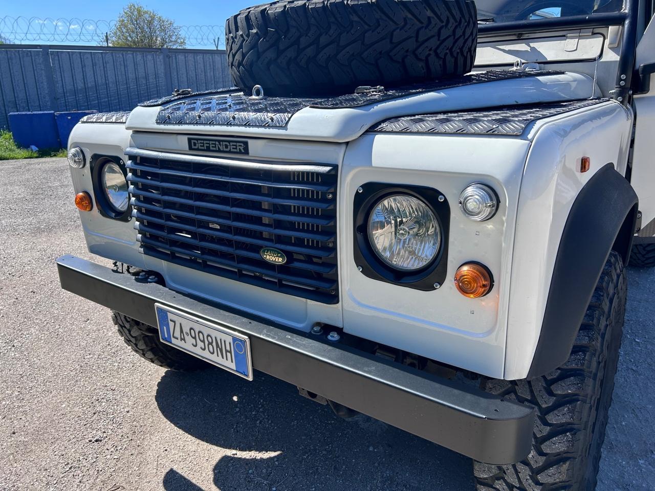Land Rover Defender Fuoristrada