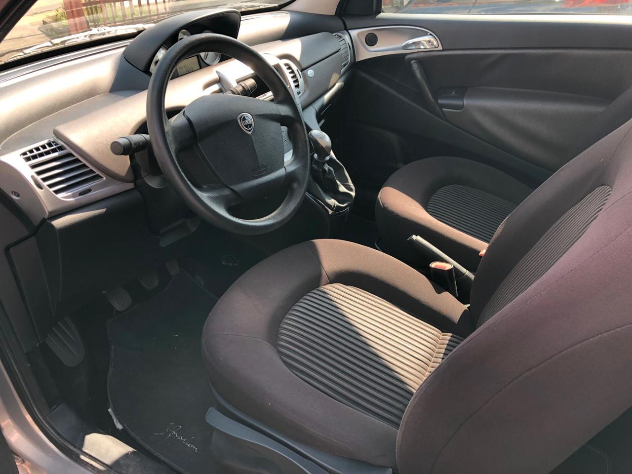 Lancia Ypsilon 1.2