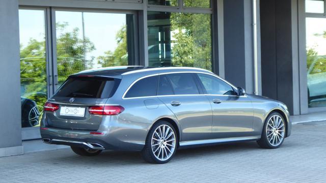 MERCEDES-BENZ E 220 d S.W. 4Matic Auto Premium AMG