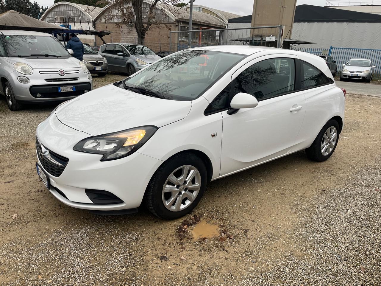 Opel Corsa 1.4 90CV GPL Tech Coupé b-Color 2015