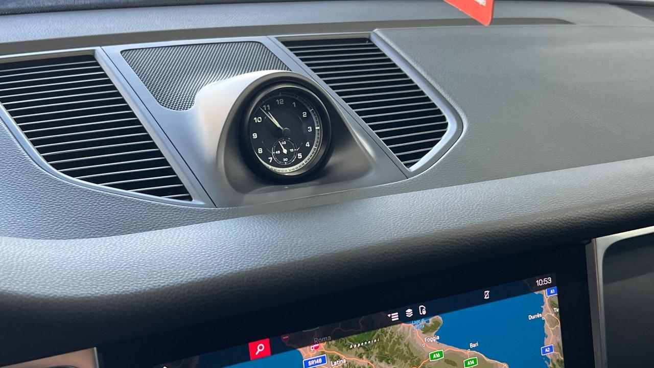 Porsche Macan 2.0 265CV
