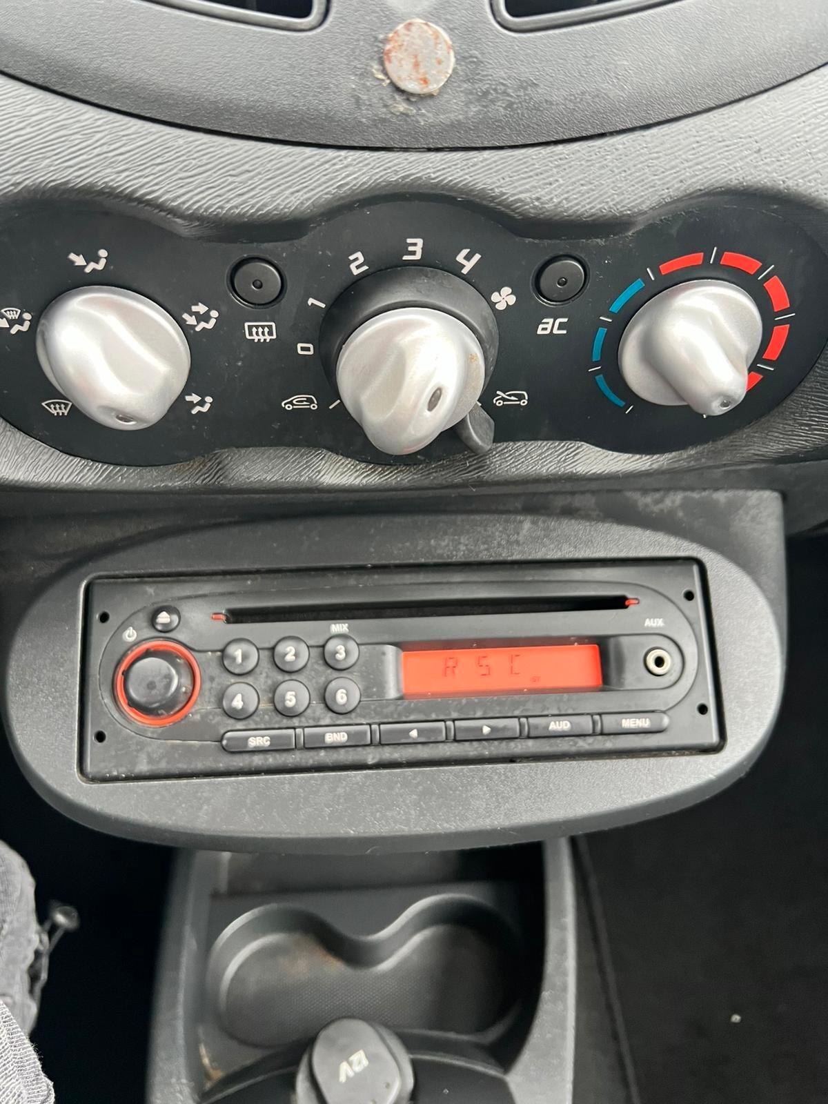 Renault Twingo 1.2 16V LEV Miss Sixty