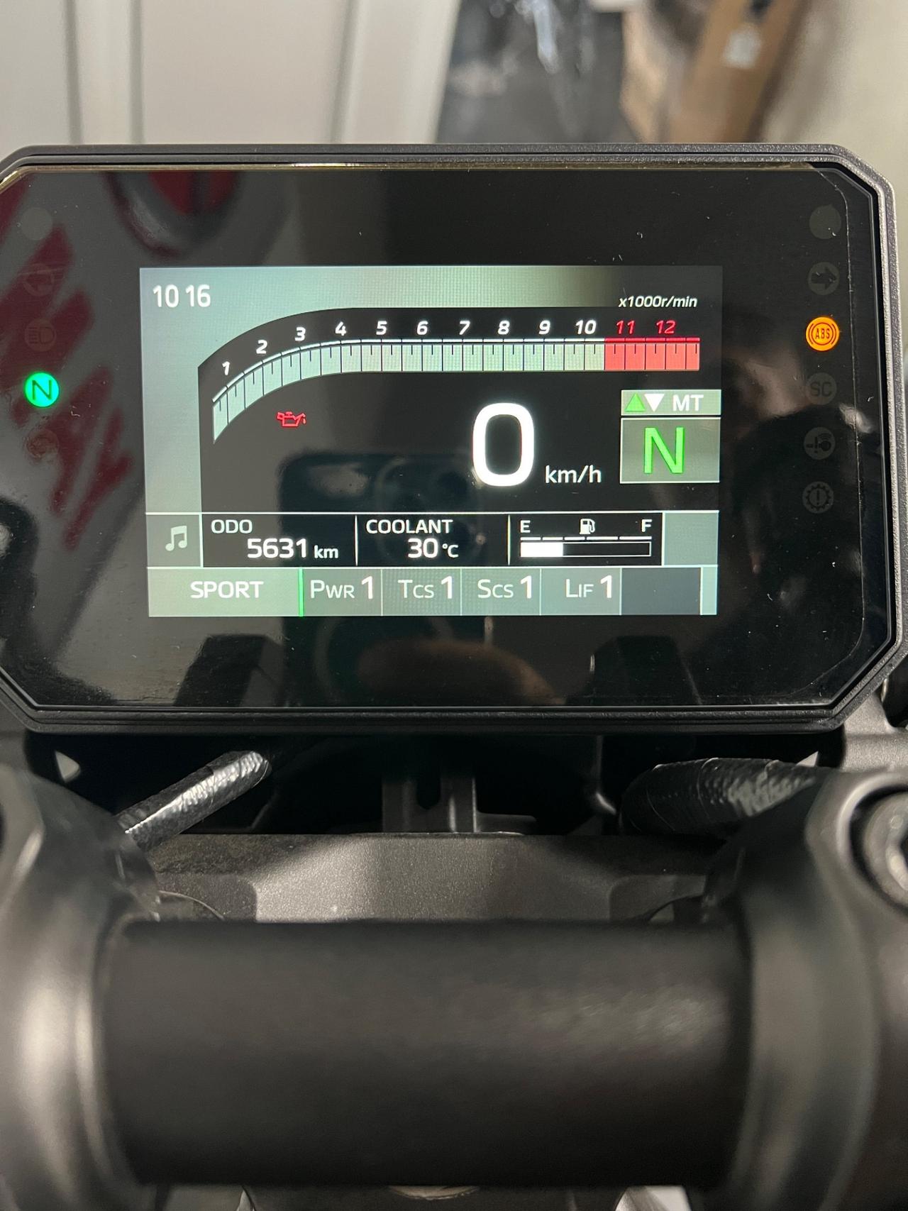 Yamaha MT-09 Y-AMT