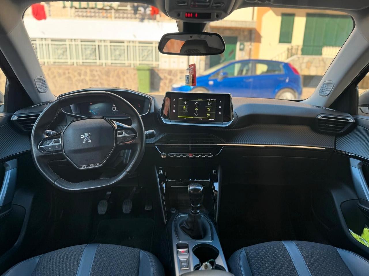 Peugeot 2008 BlueHDi 100 S&S Allure